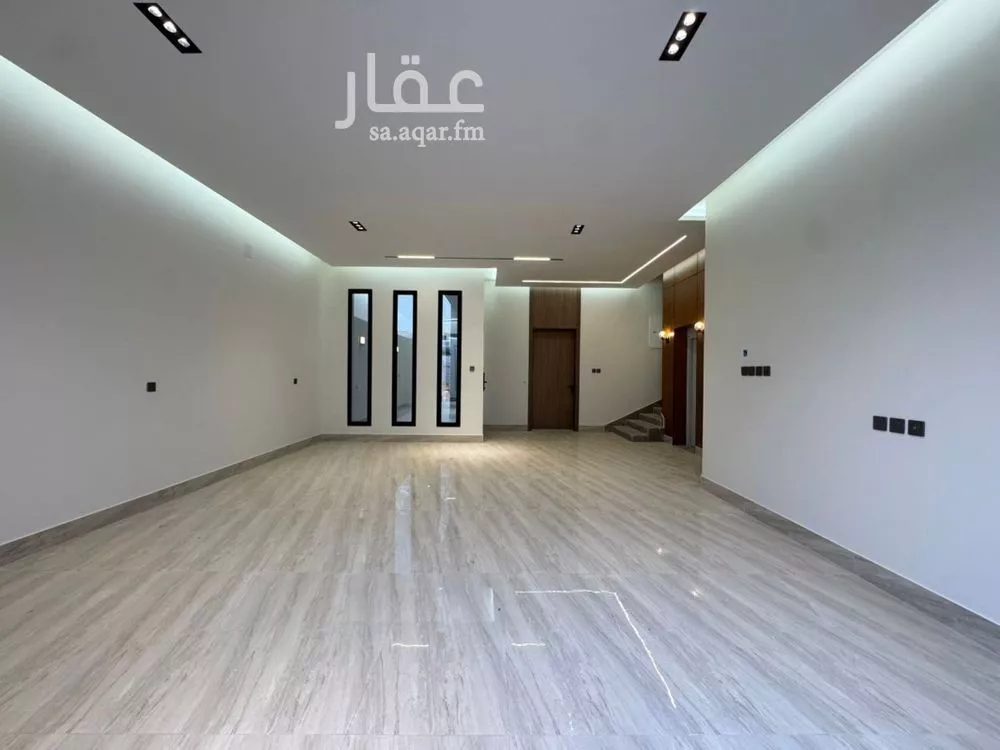 6 bedroom villa in Al Rimal 9