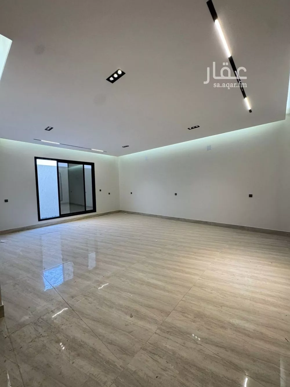 6 bedroom villa in Al Rimal 10