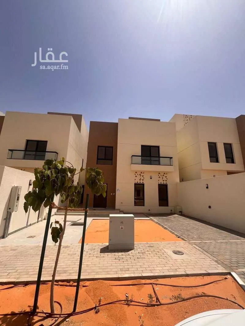 5 bedroom villa in Al Narjis