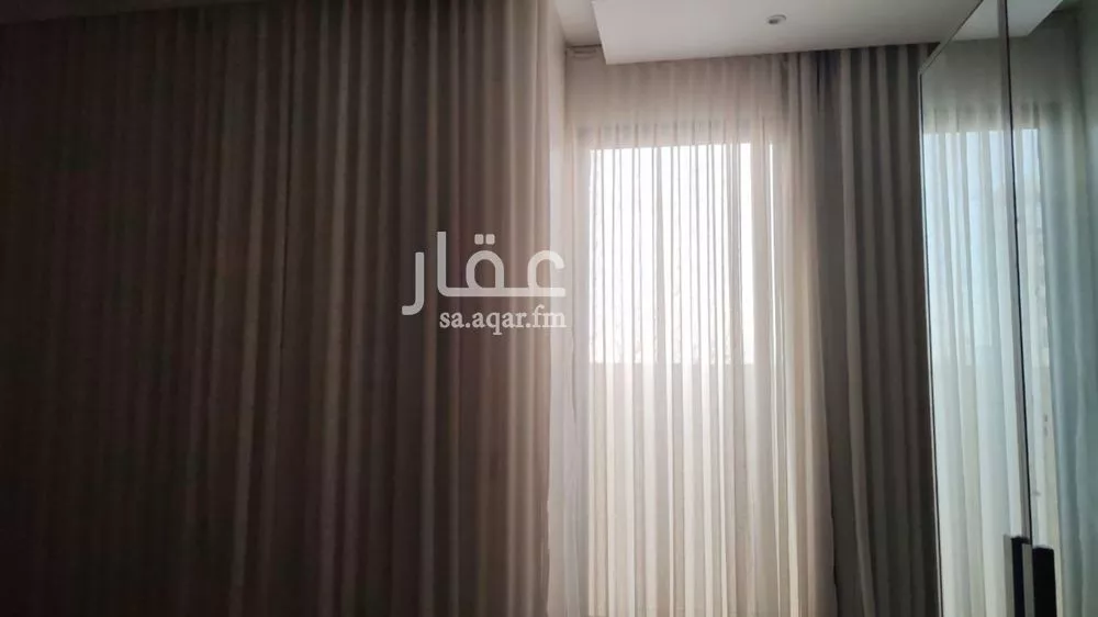 فيلا 10 غرف في الغدير 8