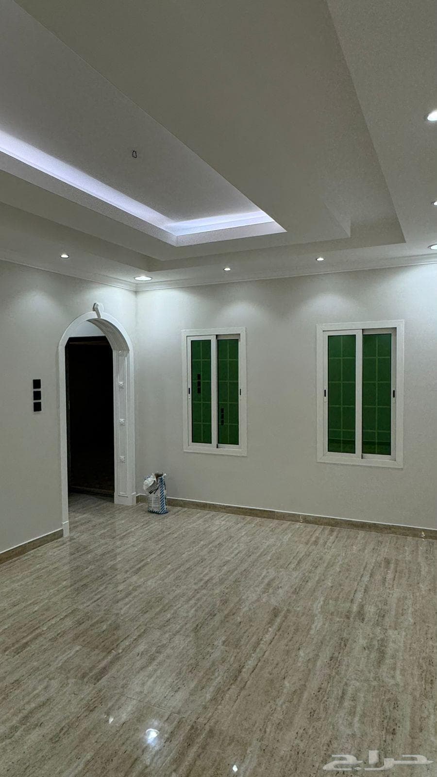 فيلا 4 غرف في الشعلة 5