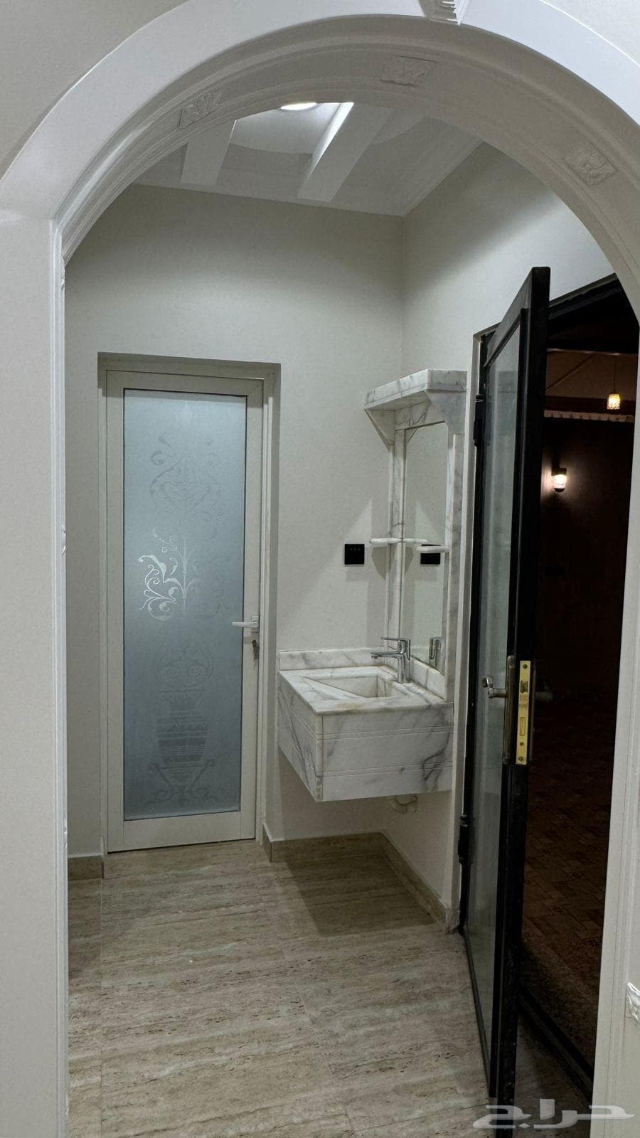 فيلا 4 غرف في الشعلة 8