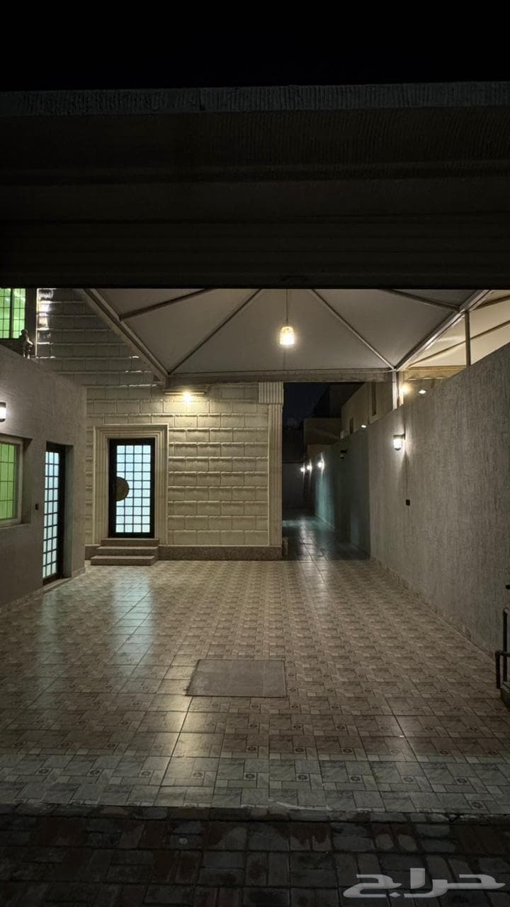 فيلا 4 غرف في الشعلة 9