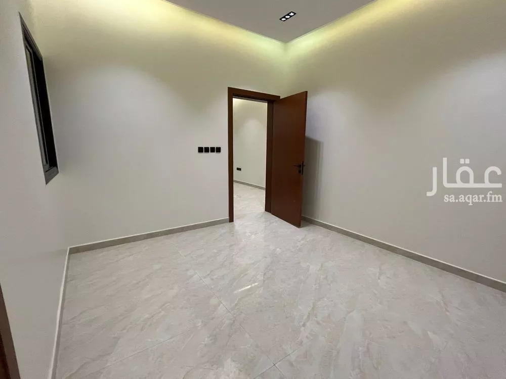 شقة 5 غرف في نمار 19