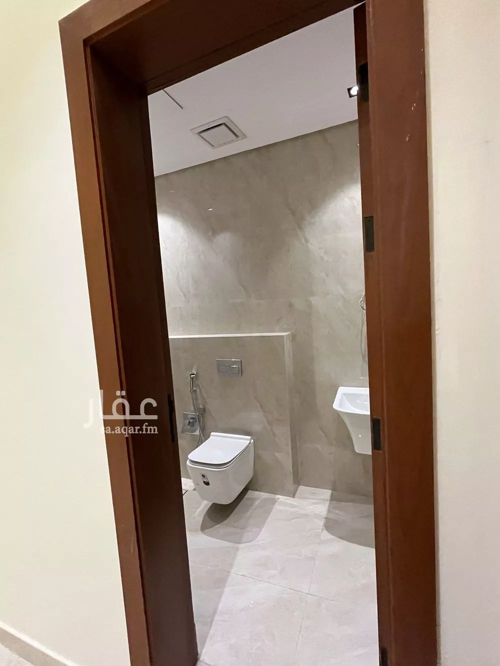 شقة 5 غرف في نمار 20