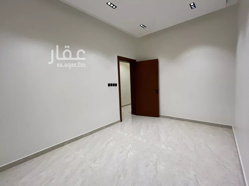 شقة 5 غرف في نمار 10