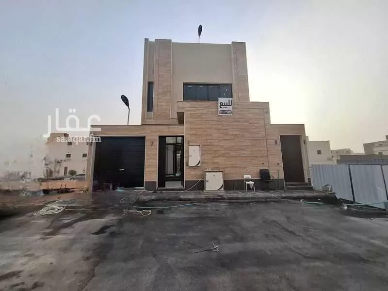 5 bedroom villa in Al Rimal 1
