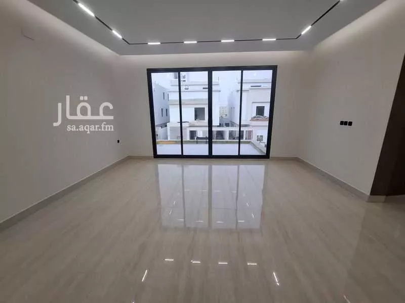 5 bedroom villa in Al Rimal 19