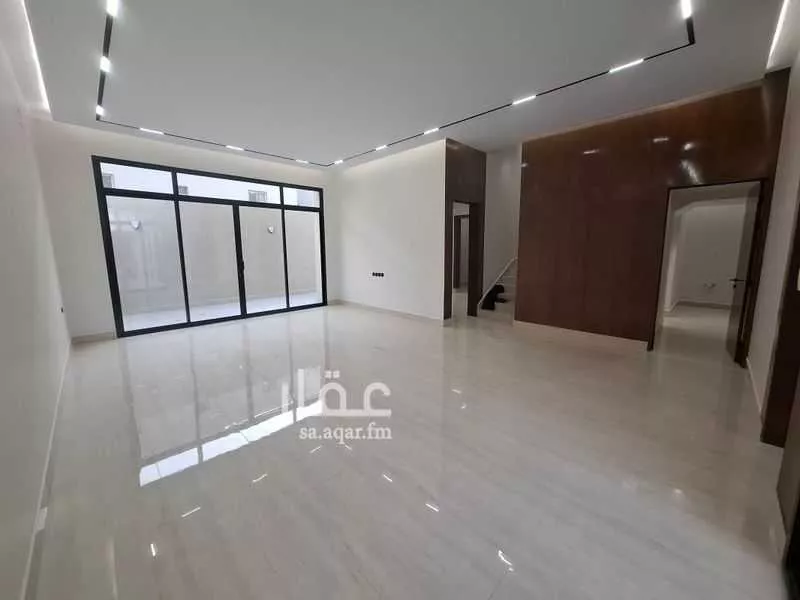 5 bedroom villa in Al Rimal 5