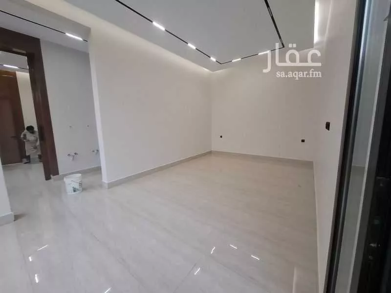 5 bedroom villa in Al Rimal 9