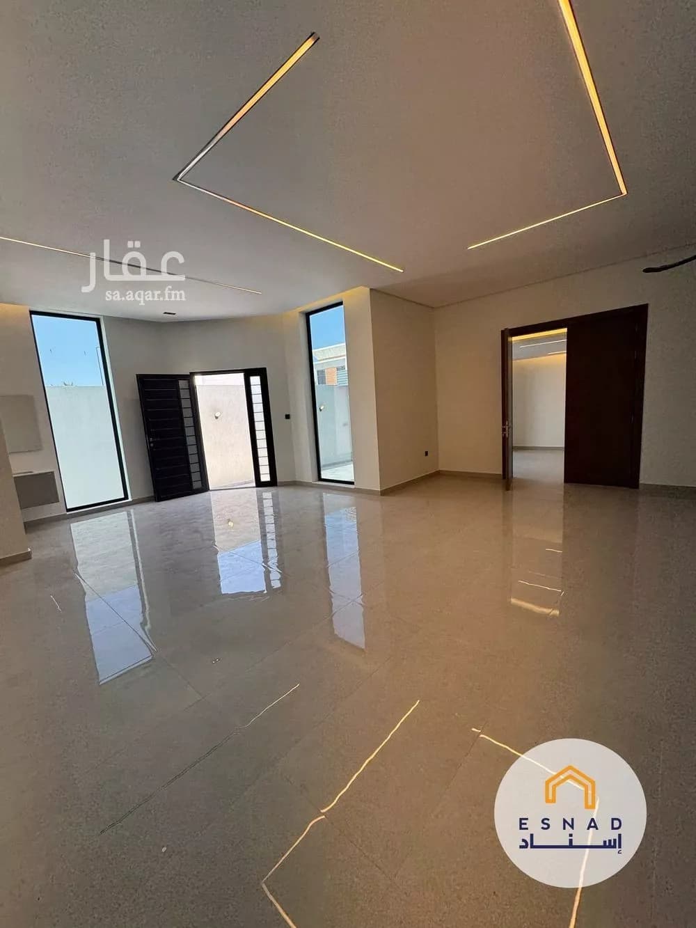 فيلا 4 غرف في السيف 4