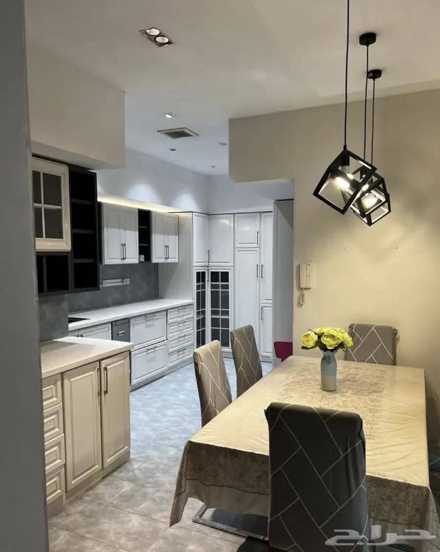 شقة 6 غرف في احد 3