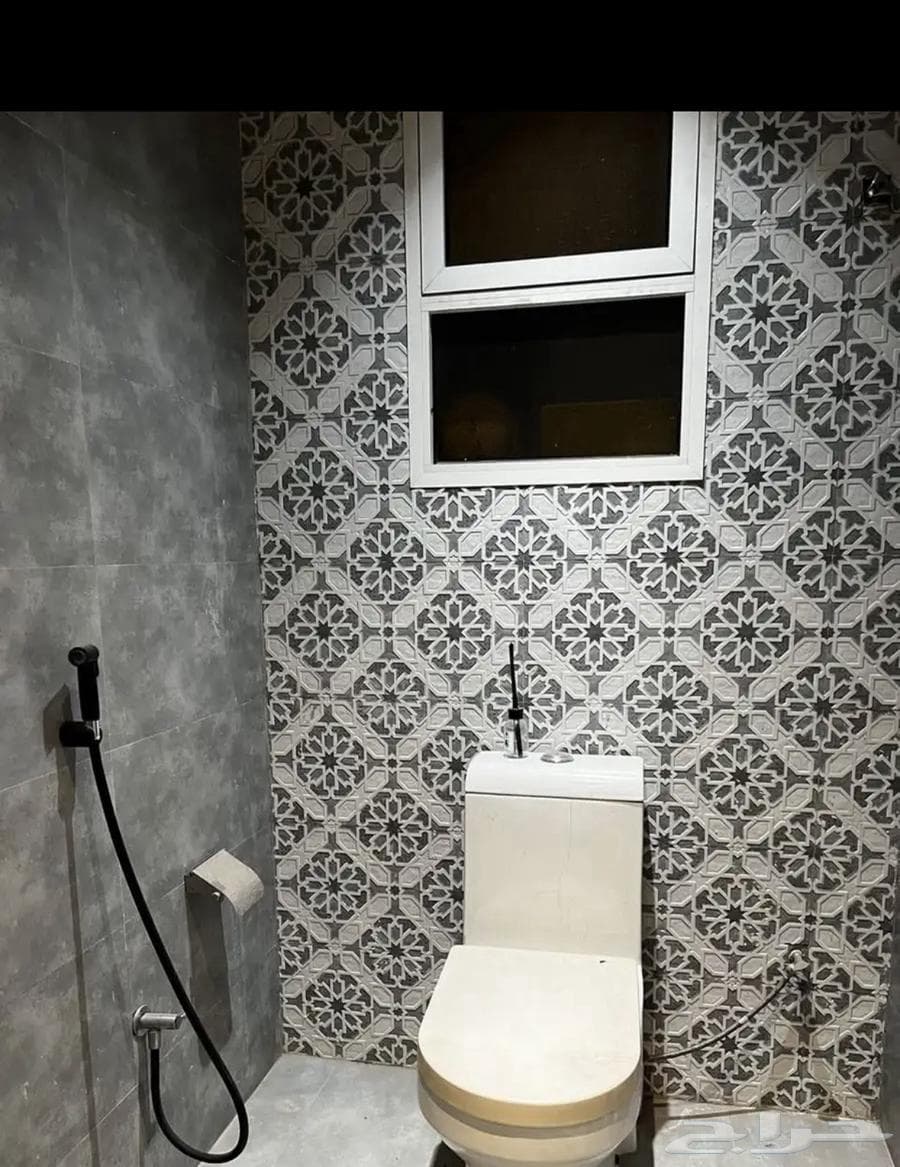 شقة 6 غرف في احد 5