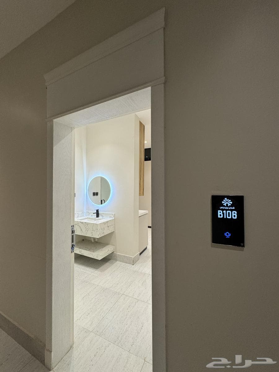 شقة 3 غرف في الحمرا 1