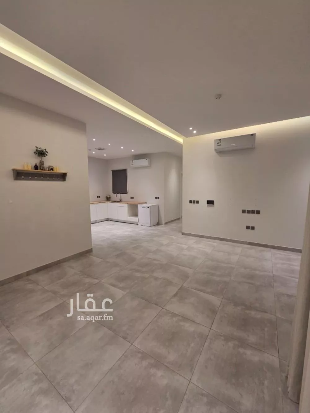 شقة 4 غرف في الملقا 2