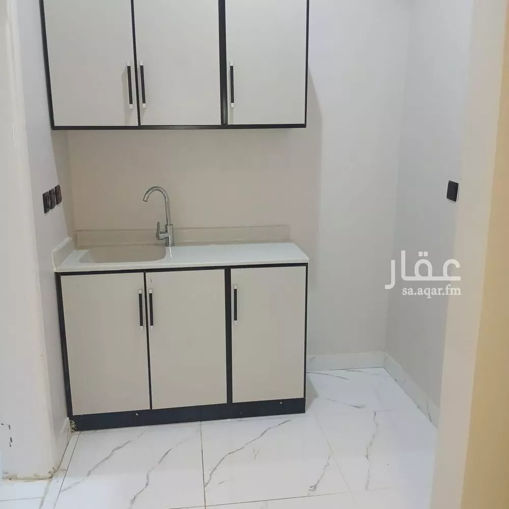 شقة 1 غرف في الملك فيصل 1