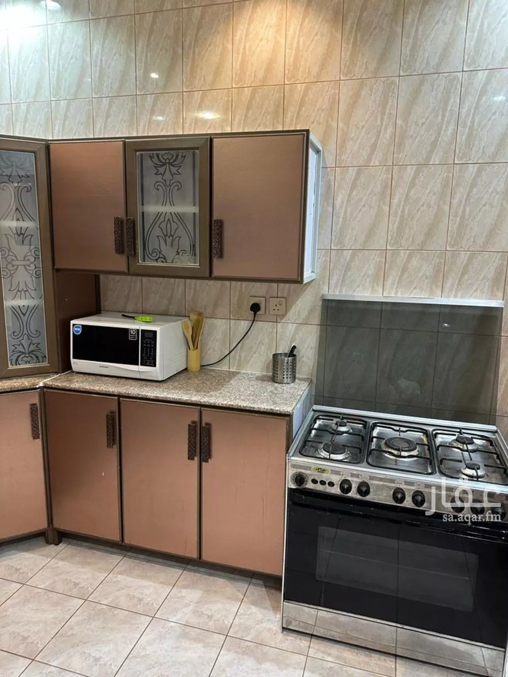 شقة 3 غرف في الملقا 14