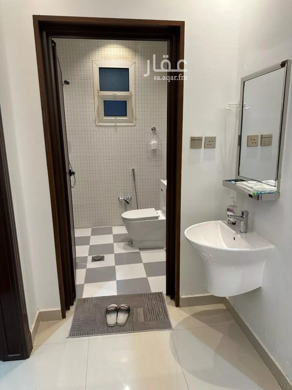 شقة 3 غرف في الملقا 20