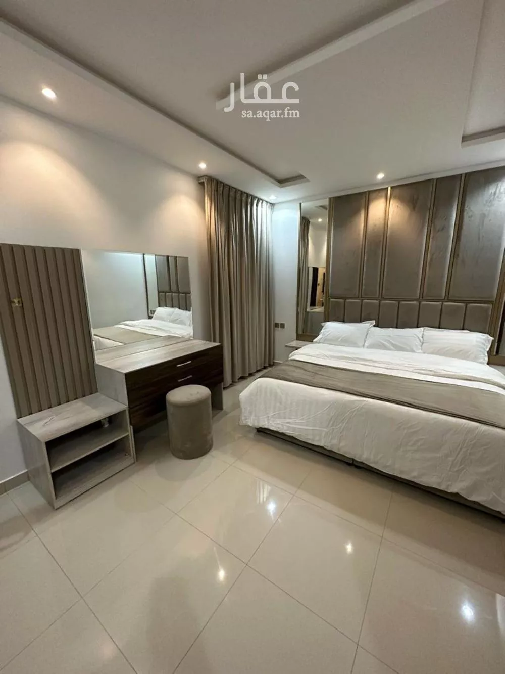 شقة 3 غرف في الملقا 22