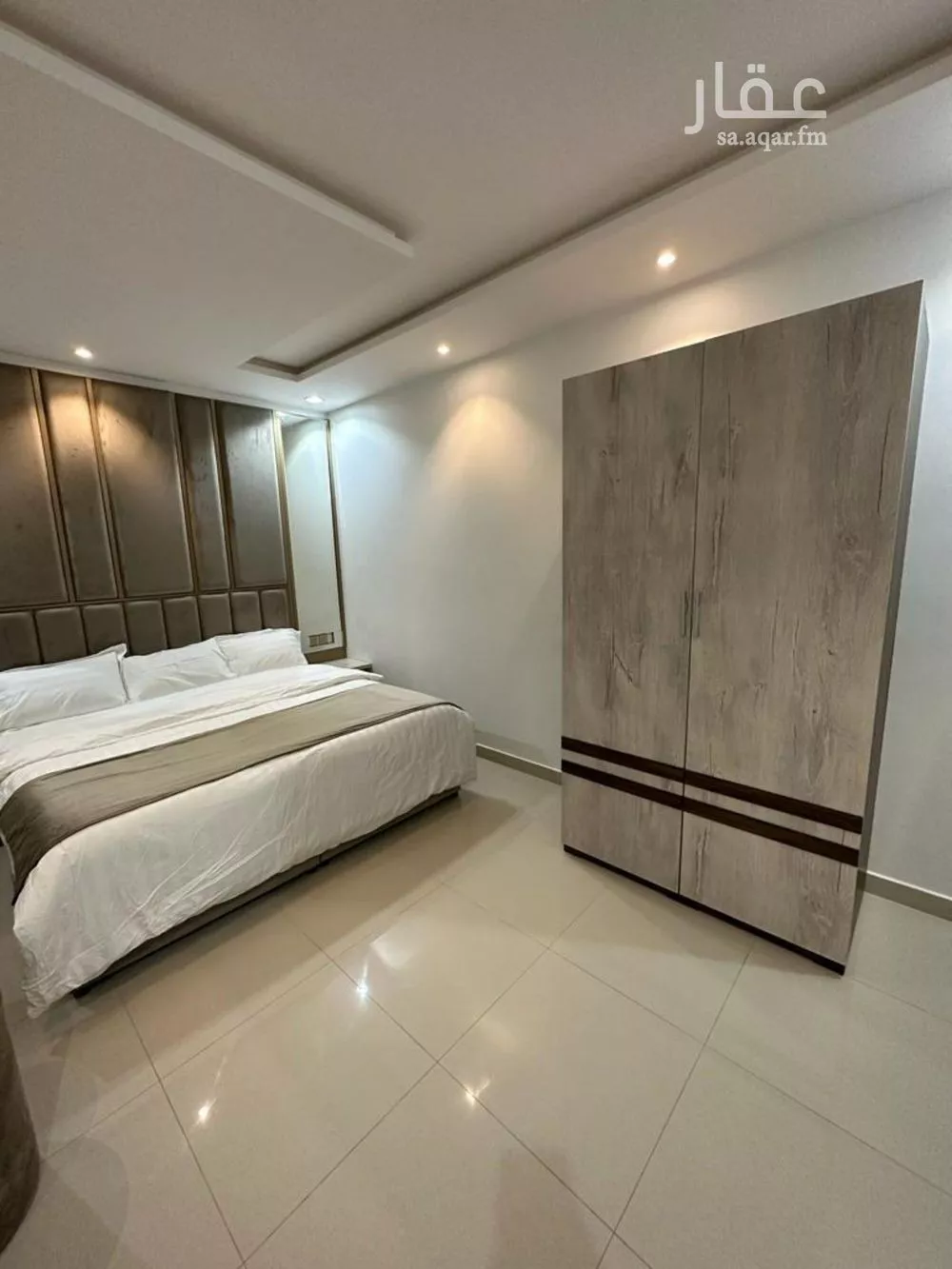 شقة 3 غرف في الملقا 10