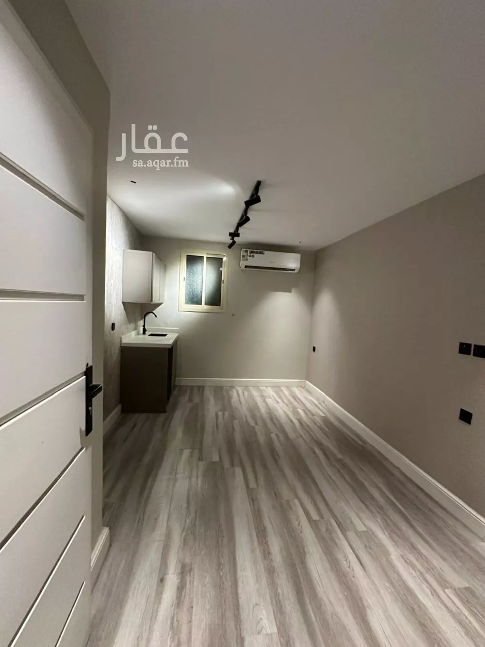 شقة 1 غرف في الملقا 2