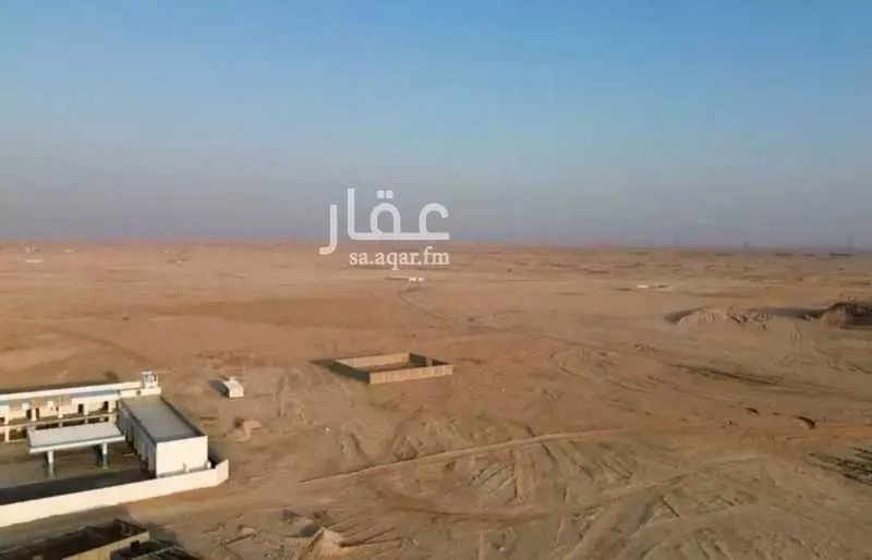 أرض 829 م² في الشرق 3