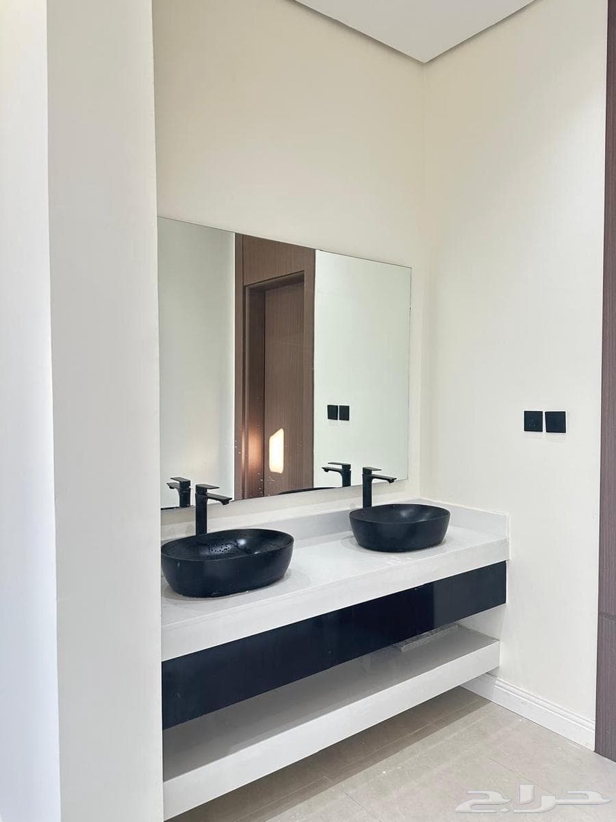 8 bedroom villa in As Saif 14