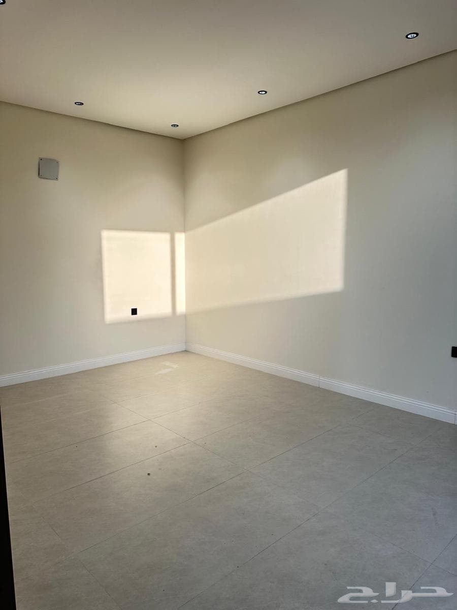 8 bedroom villa in As Saif 18