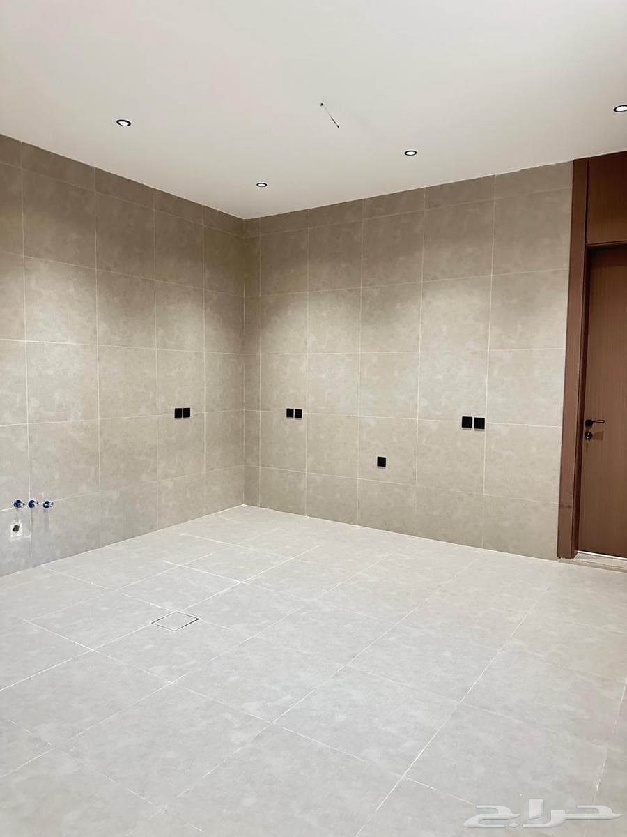 8 bedroom villa in As Saif 23