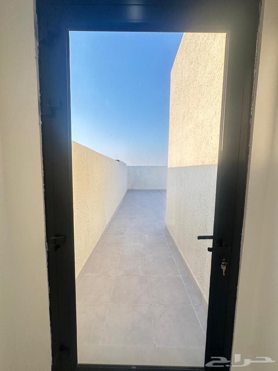 8 bedroom villa in As Saif 33