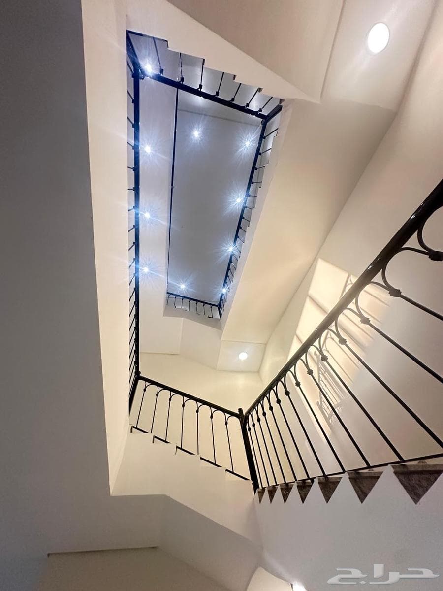 8 bedroom villa in As Saif 37