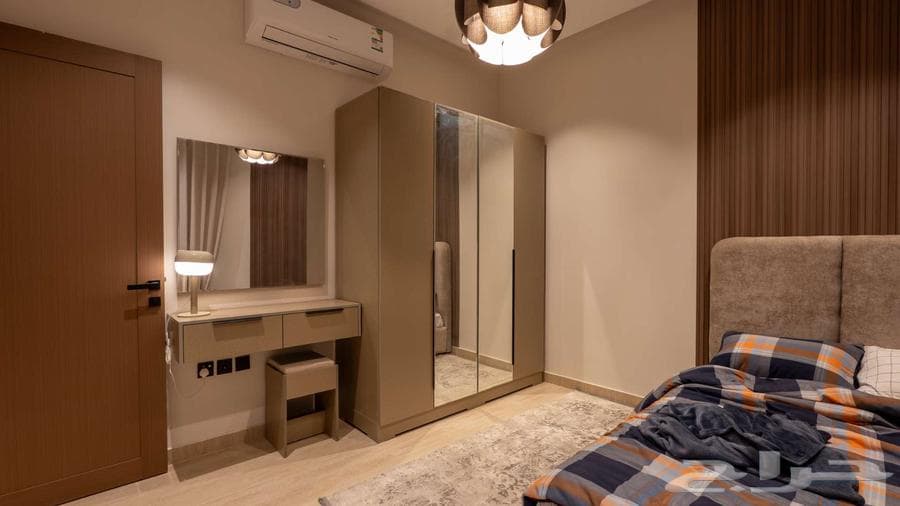 فيلا 6 غرف في الشعلة 10