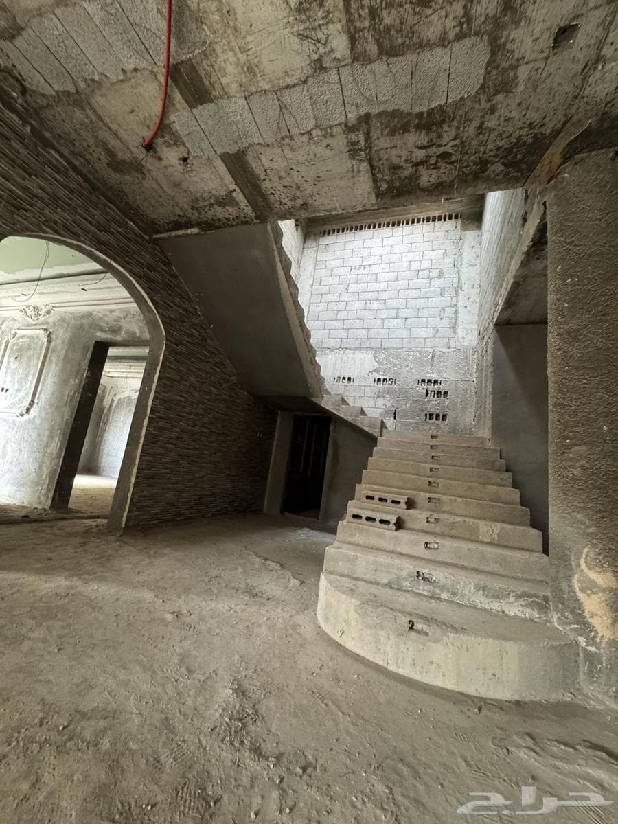 فيلا 20 غرف في بدر 8