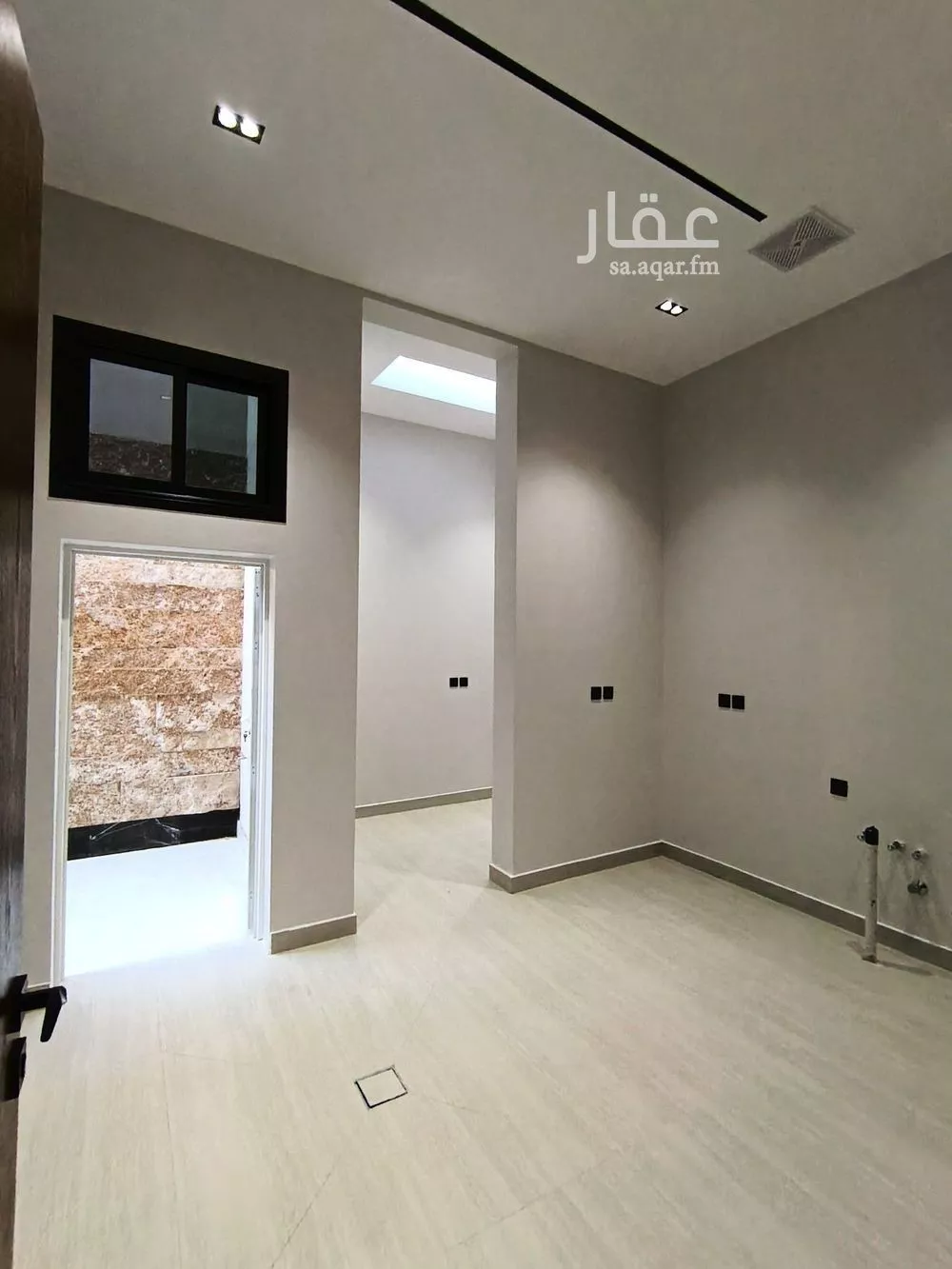 5 bedroom villa in King Faisal 20