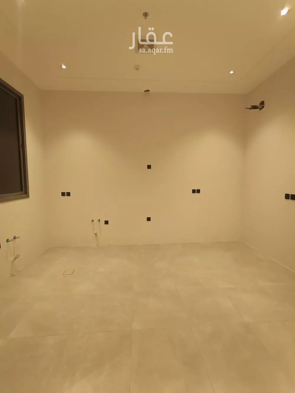 4 bedroom apartment in Al Yarmouk 7