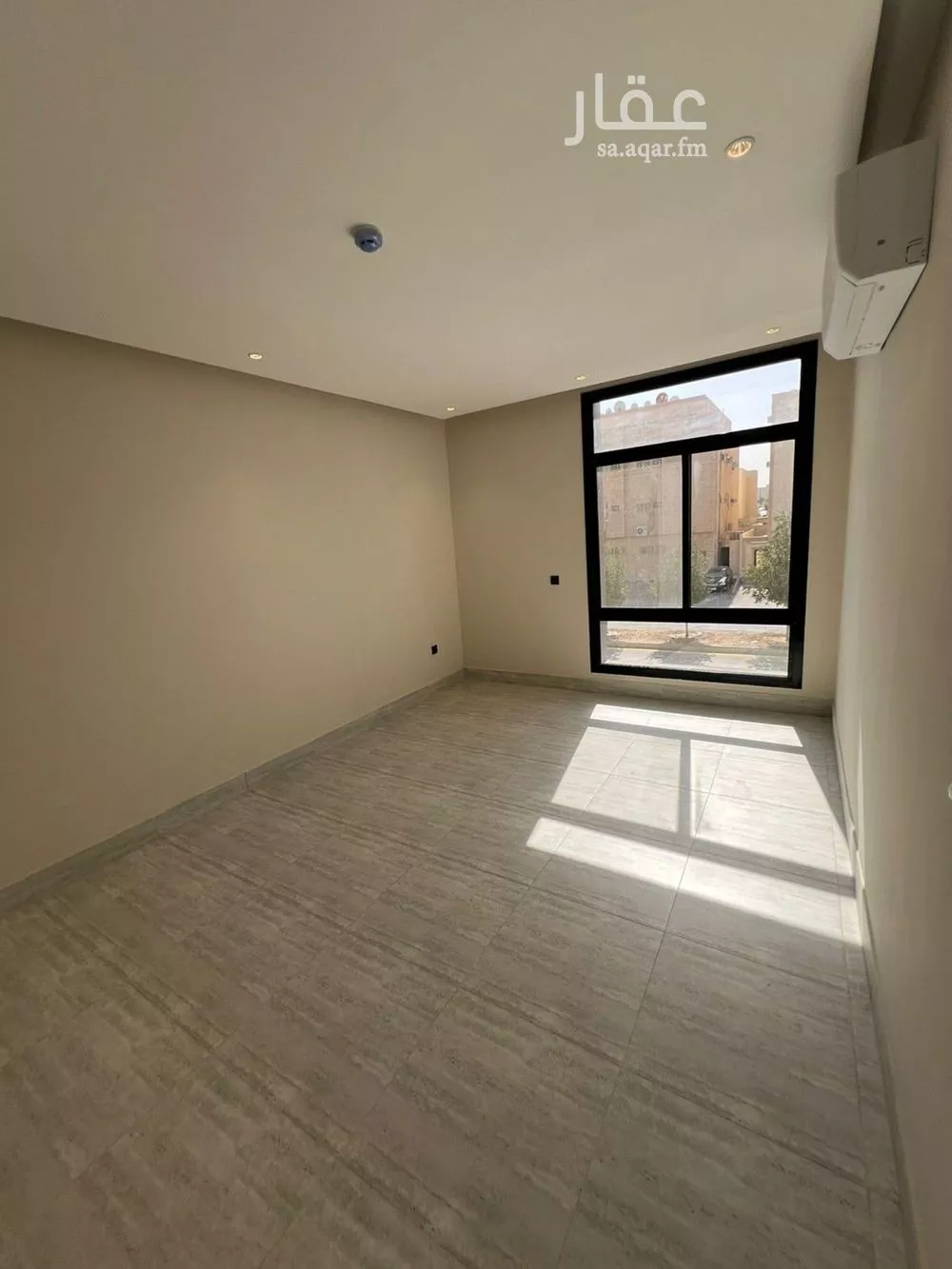 3 bedroom apartment in Hittin 4