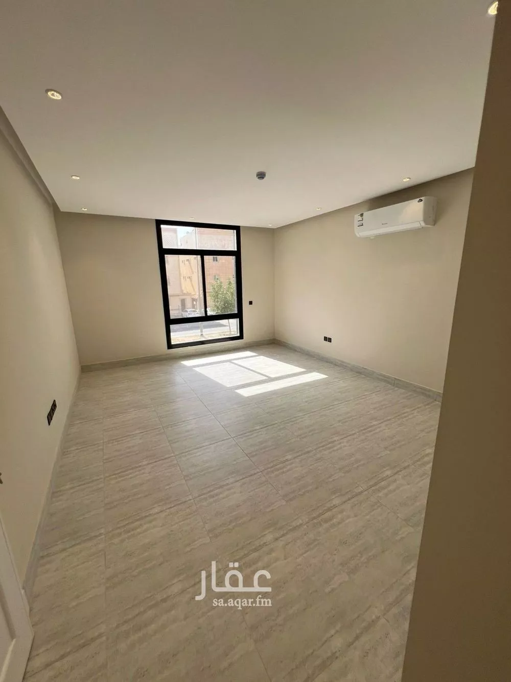 3 bedroom apartment in Hittin 6