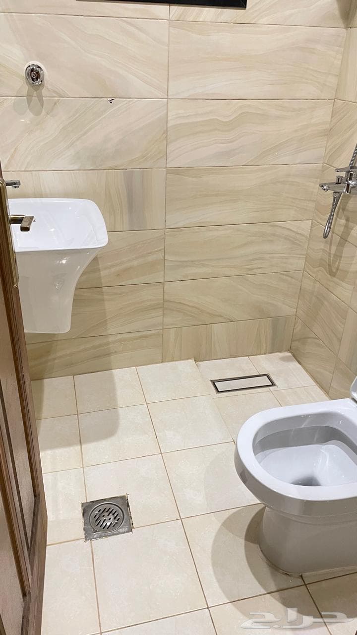 شقة 5 غرف في الشرائع 7