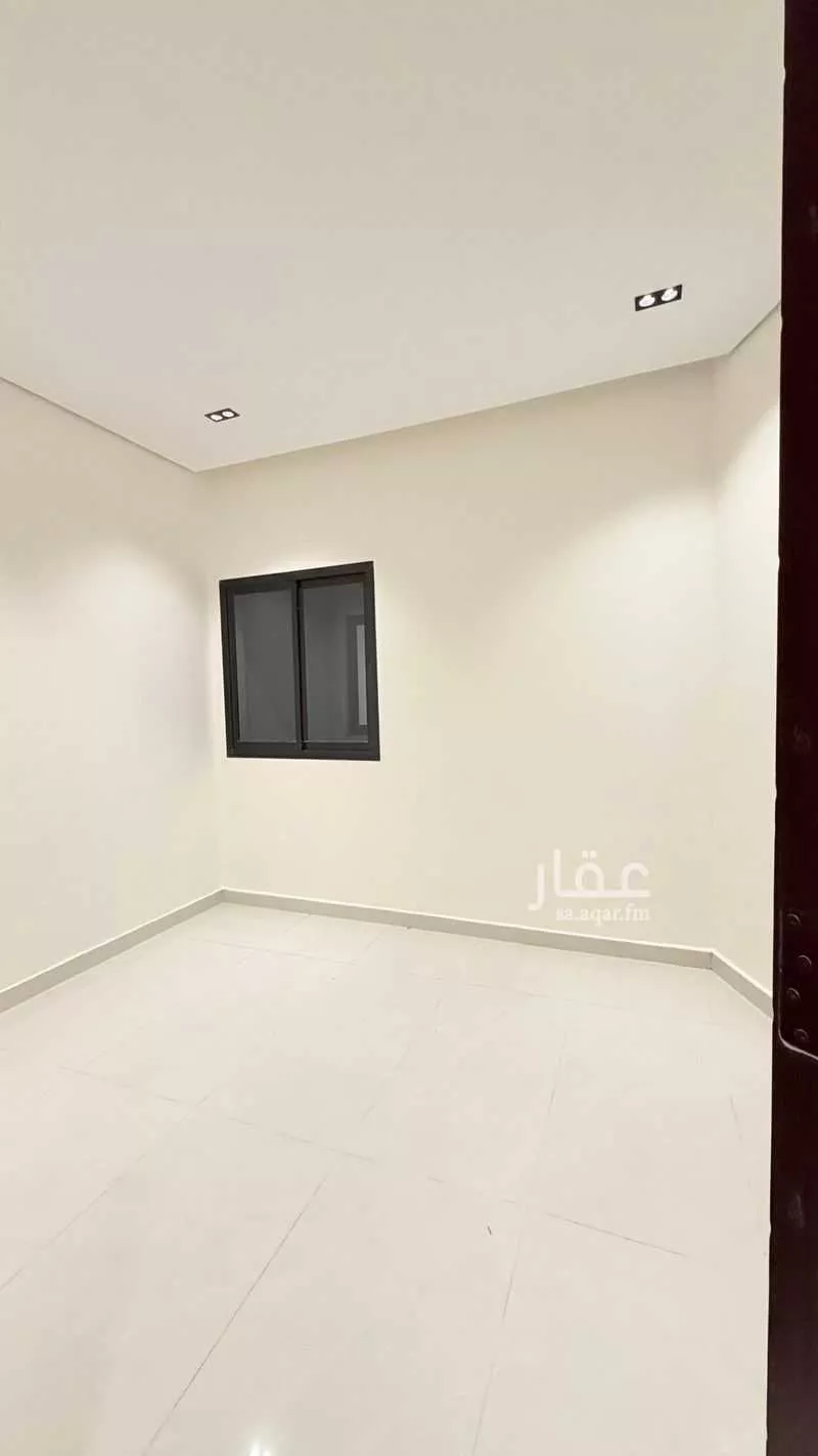 شقة 4 غرف في بدر 18