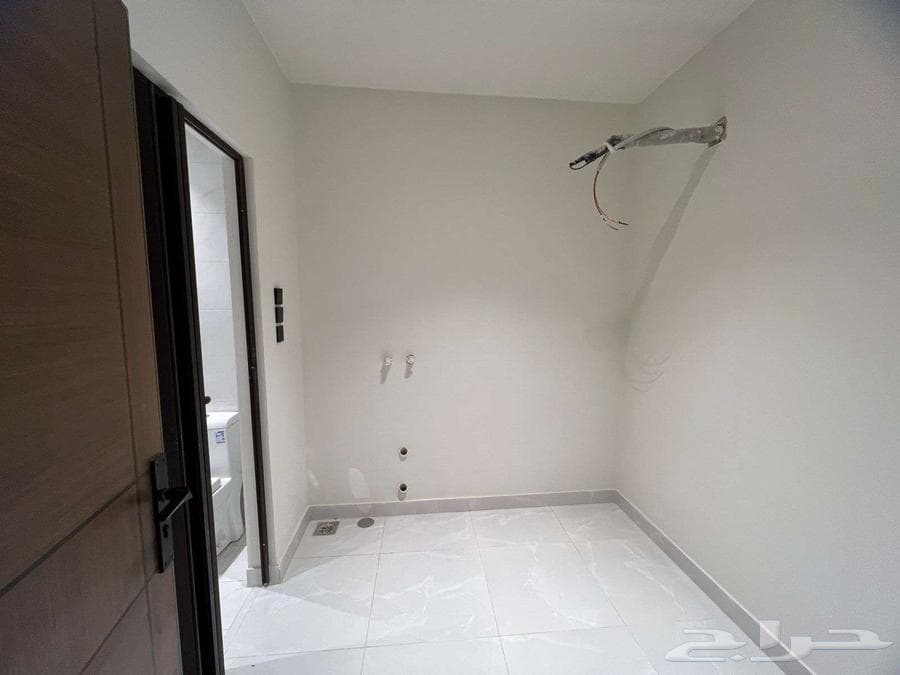 شقة 5 غرف في الشوقية 8