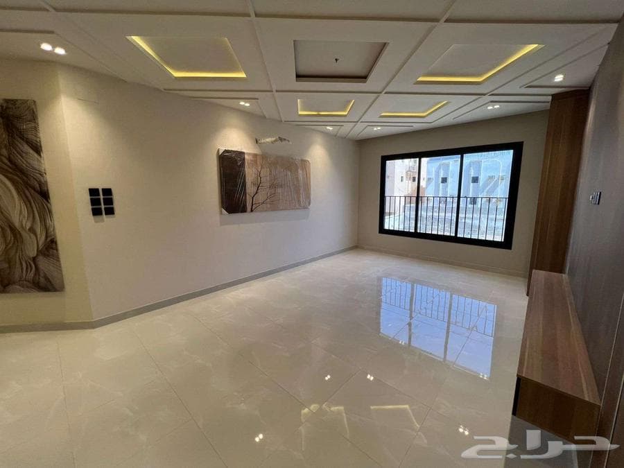 شقة 4 غرف في ولي العهد 13