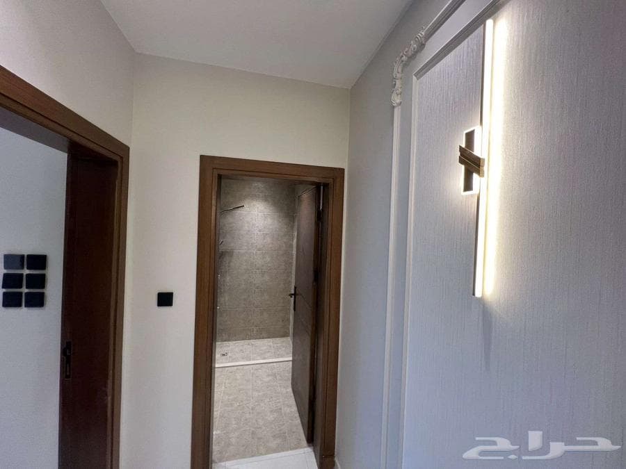 شقة 4 غرف في ولي العهد 15