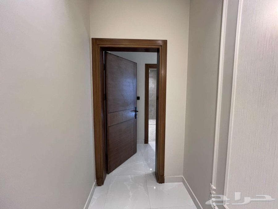 شقة 4 غرف في ولي العهد 26