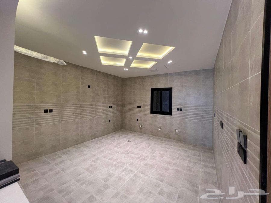 شقة 4 غرف في ولي العهد 8