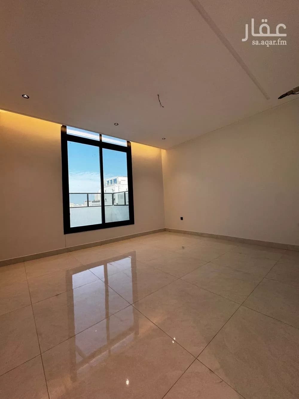 شقة 4 غرف في السلامة 8