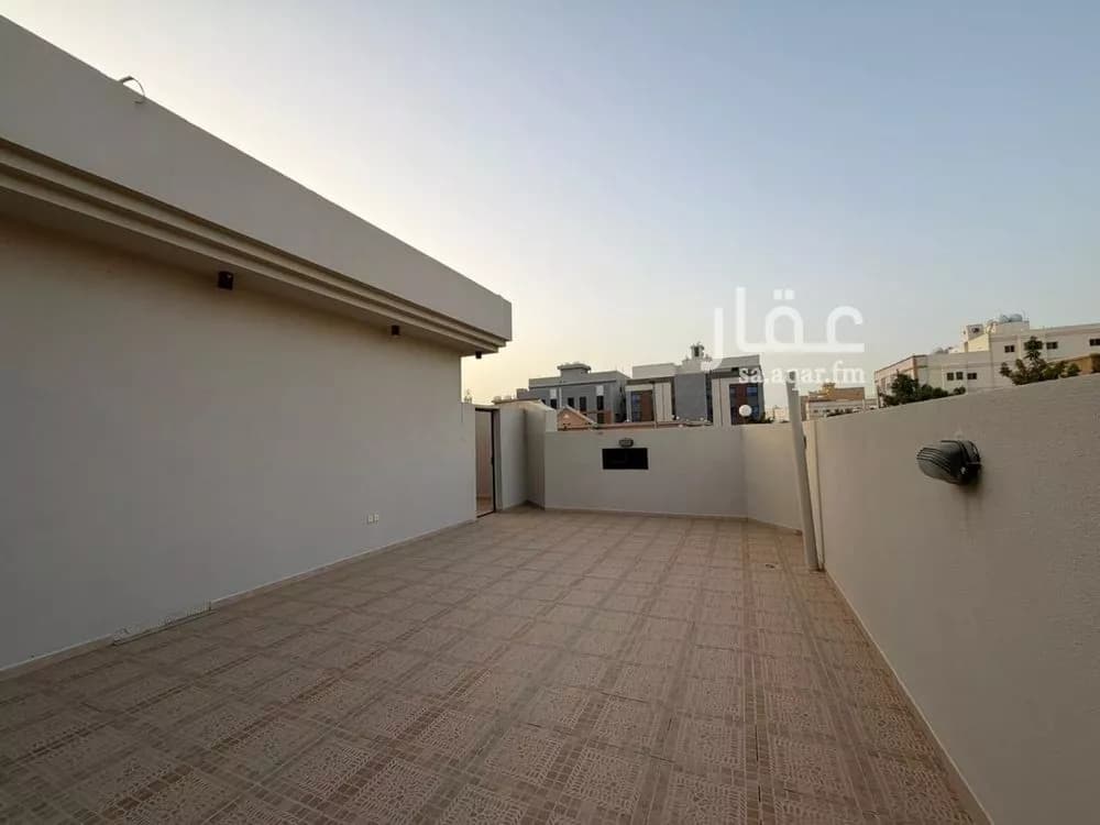 فيلا 7 غرف في الواحة 3