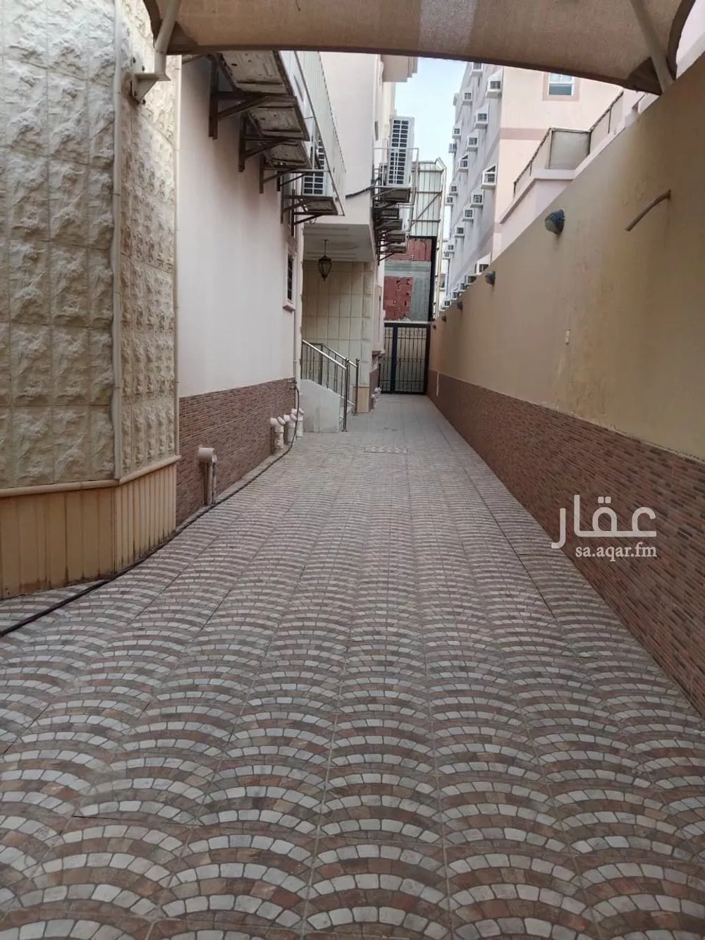 فيلا 7 غرف في الواحة 8