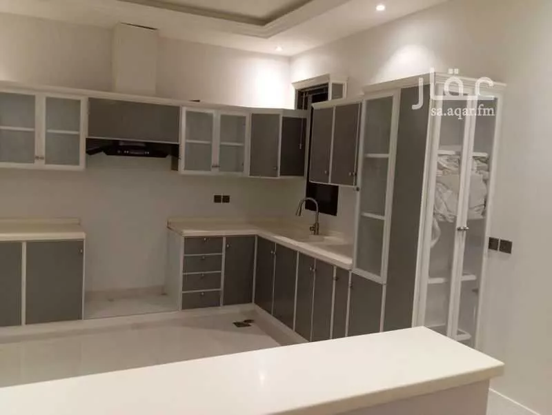 3 bedroom apartment in Al Qairawan 8