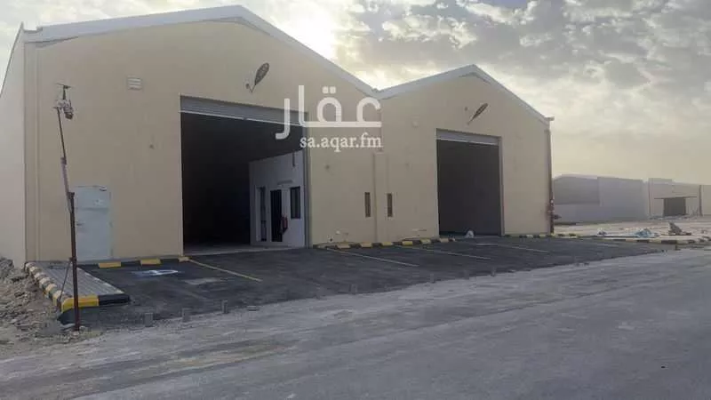 مستودع 1125 م² في المصفاة 3