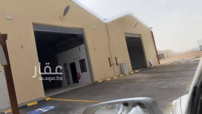 مستودع 1125 م² في المصفاة 4